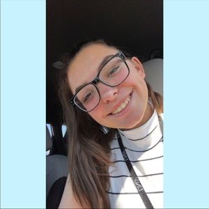 Meet your Posher, Marissa